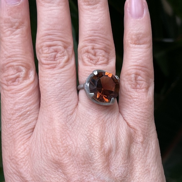 Vintage burnt orange crystal pewter ring - Picture 10 of 10